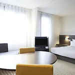 Отель Novotel Ferrand Polydome Клермон-Ферран