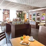 Novotel Ferrand Polydome Hotell