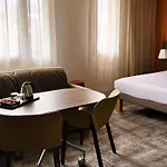 מלון Novotel Ferrand Polydome קלרמונט-פרנד