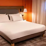 Отель Novotel Ferrand Polydome 4*