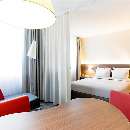 Novotel Ferrand Polydome 4* קלרמונט-פרנד