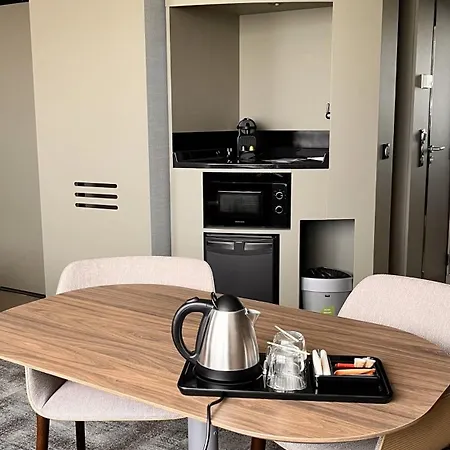 Novotel Ferrand Polydome Otel