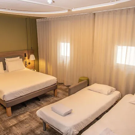 Novotel Ferrand Polydome Отель 4*