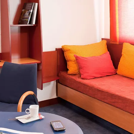 Novotel Ferrand Polydome Otel Clermont-Ferrand