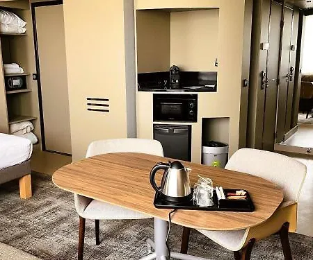Novotel Ferrand Polydome Hotel 4*