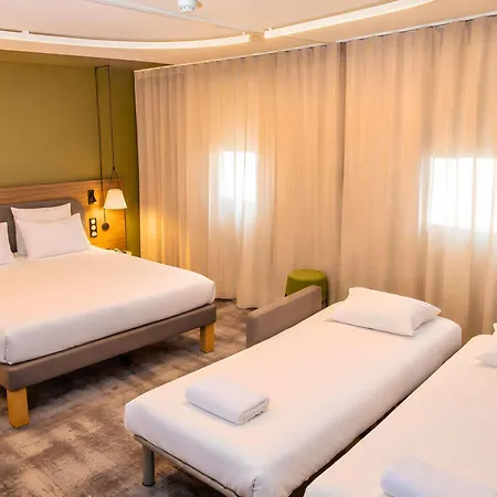 Novotel Ferrand Polydome Otel