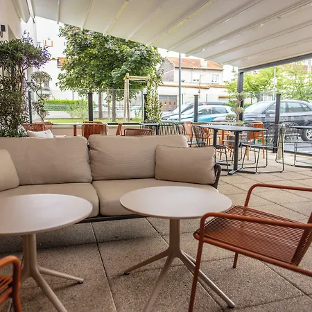 Novotel Ferrand Polydome Otel 4*