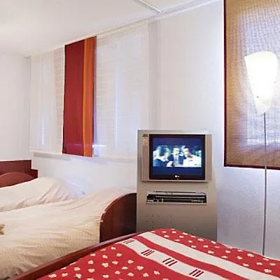 Novotel Ferrand Polydome Клермон-Ферран