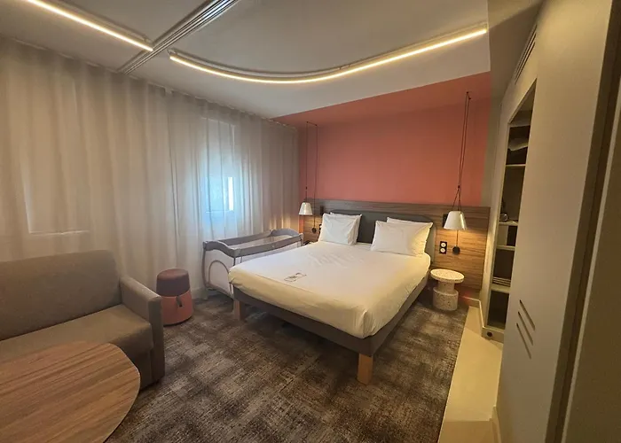 Отель Novotel Ferrand Polydome