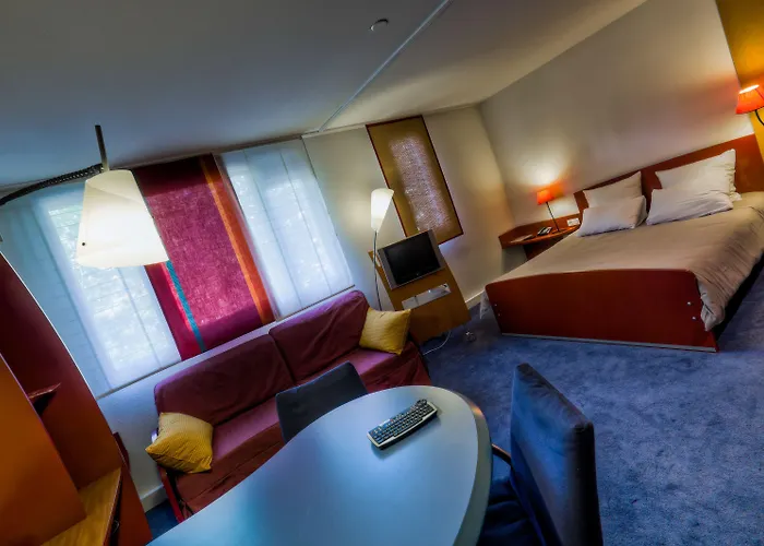 Novotel Ferrand Polydome Szálloda